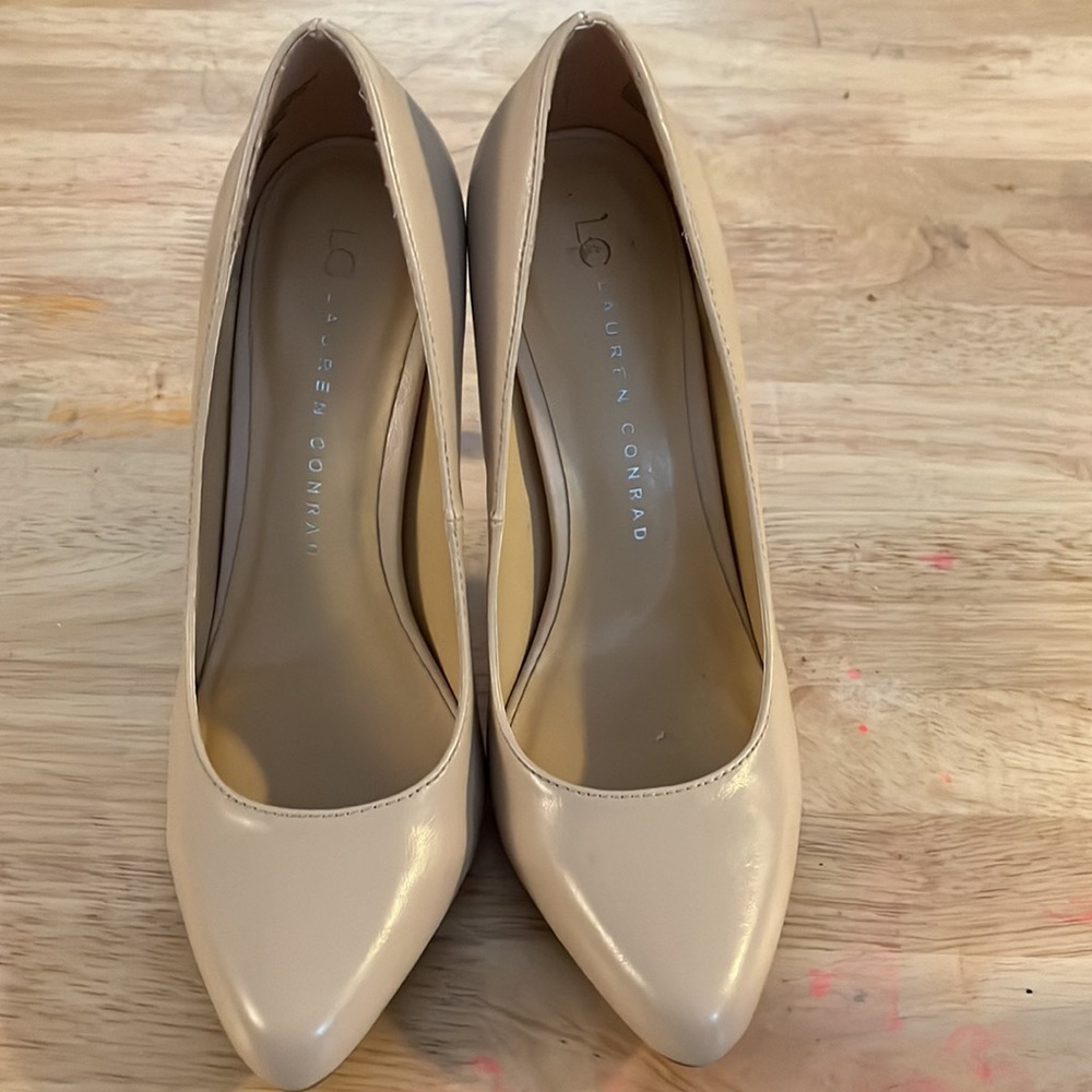 Lauten Conrad Women’s Shoes High Heel Beige Color Size 6